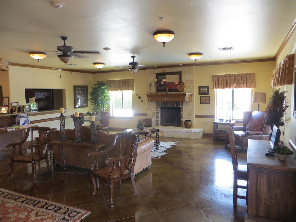 Texas Hotel Hallettsville